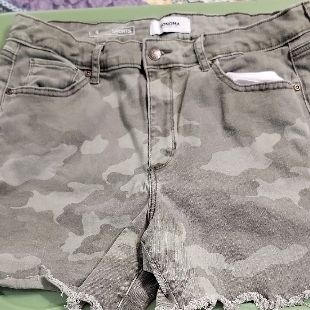 Sonoma Green Camo Women Shorts